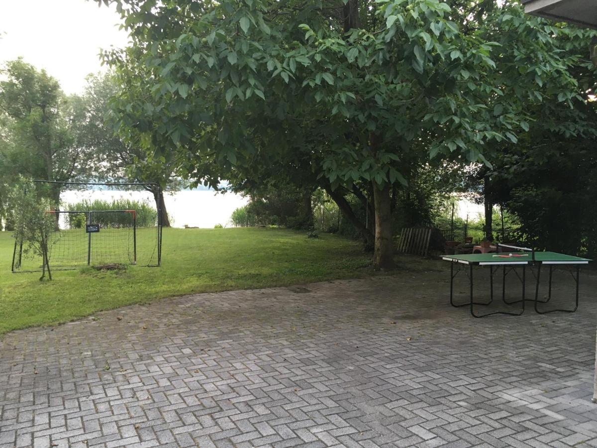 גביראטה Appartamento Miralago Con Giardino Sul Lago מראה חיצוני תמונה
